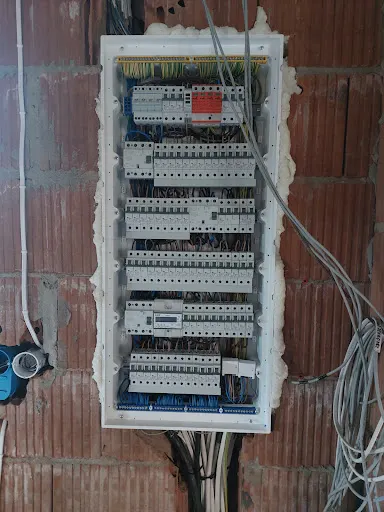 El-Dam Usługi Elektryczne